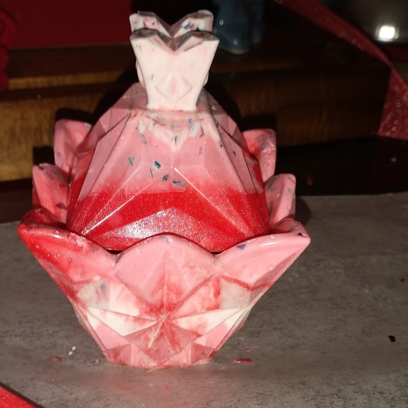 Handcrafted Valentine's jewelry trinket - Picture 10 of 11